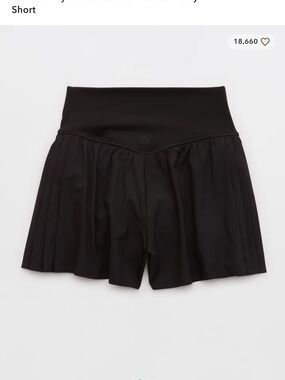 Black Women’s Athletic Pleated Shorts NWoT